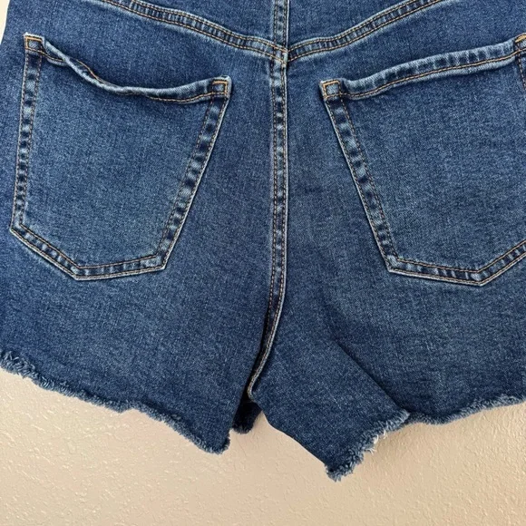 Old Navy higher high rise sky-hi A-line‎ raw hem denim jean shorts dark wash 8 - Picture 6 of 9